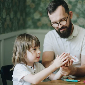 Mamo, Tato – nie jesteście aplikacją do rozwiązywania problemów dziecka