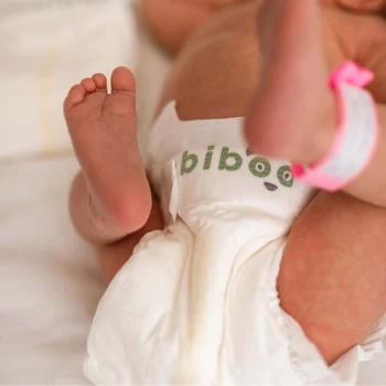 Die ersten Windeln für das Neugeborene