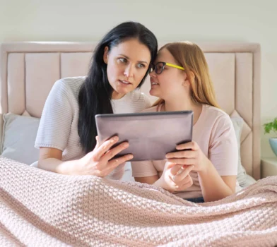 Pierwsza miesiączka. Mamo, czy jesteś na nią gotowa?