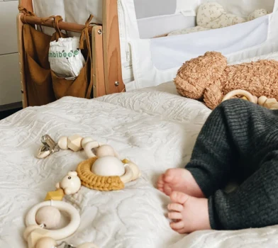 Jak urządzić pokój niemowlaka krok po kroku? 