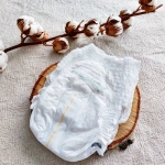 Zestaw 3 x 22 szt. - jednorazowe pieluchomajtki Bambiboo COTTONWEAR z bawełną organiczną dla dzieci, rozmiar 4 Maxi (9-14kg)